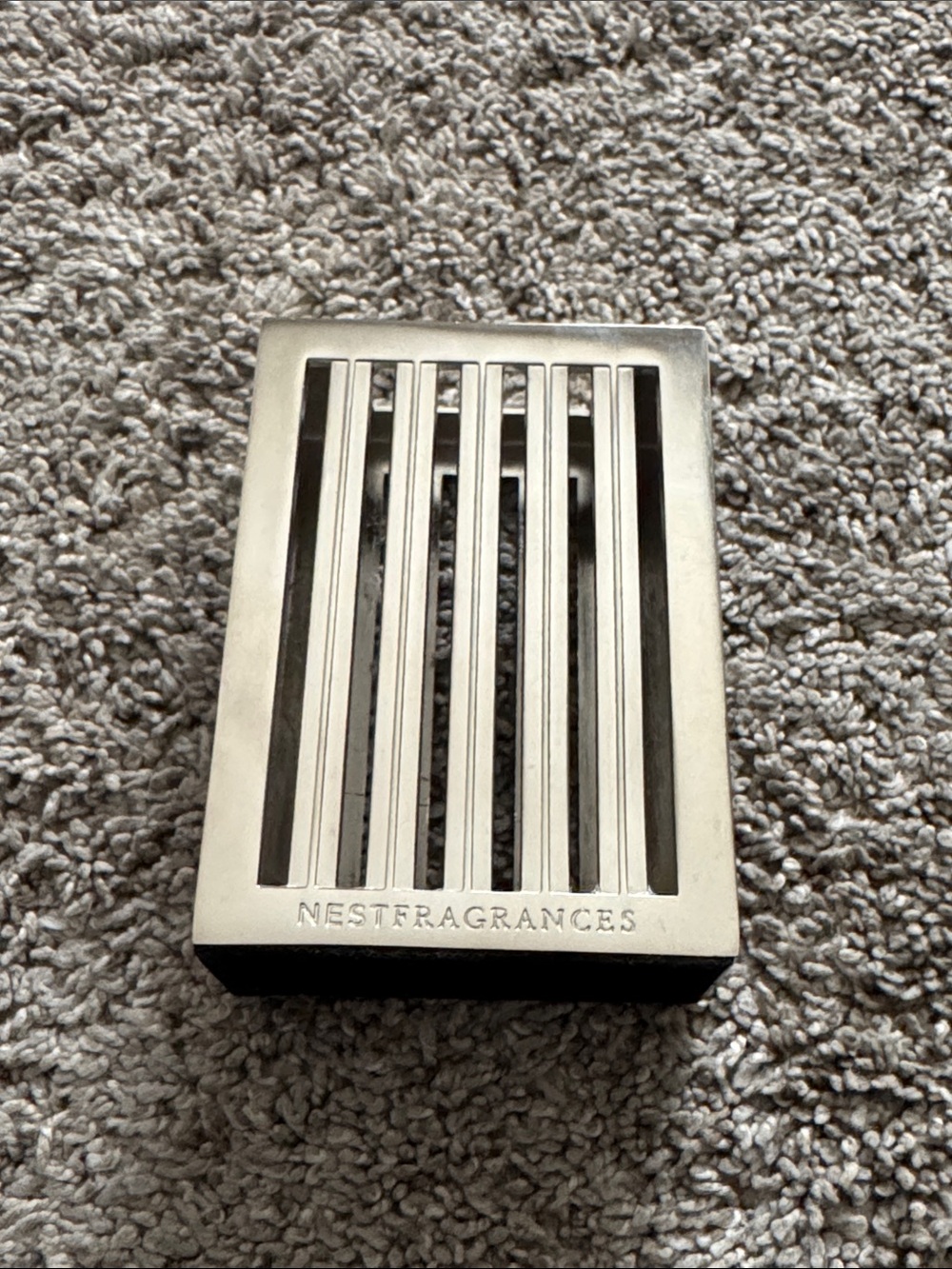 Nest Fragrances Diffuser Holder Silver Fluted